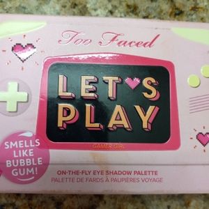 TOO FACED LETS PLAY EYE SHADOW ☆